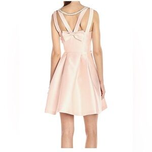 Jessica Simpson Pink Princess seamed party dress necklace detail & bow b…